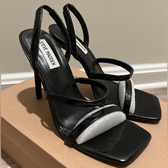 Steve Madden Grade Heeled Sandal - Picture 5 of 10